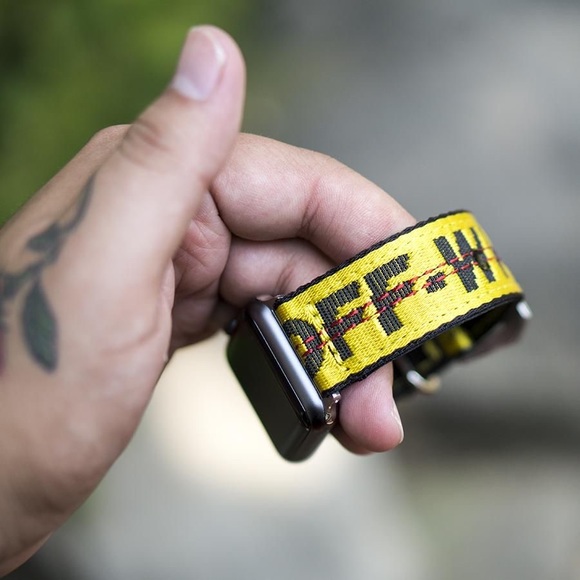 apple watch off white